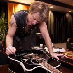 Jon Bon Jovi's guitar skills